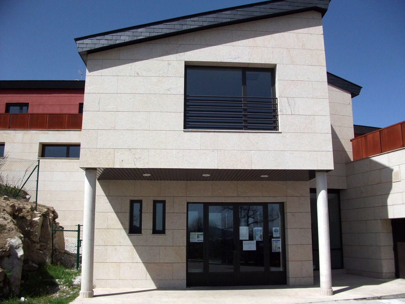 Building for cultural use in El Boalo